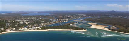 Noosa Main Beach - QLD 2014 (PBH4 00 17434)